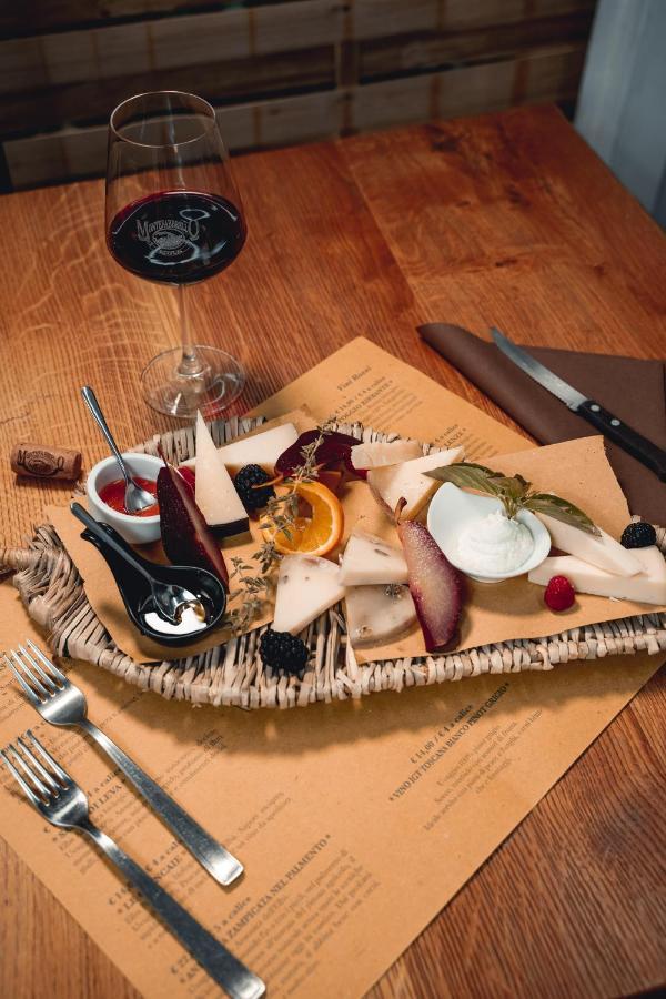 Agriturismo Montefabbrello Magazzini  Екстериор снимка
